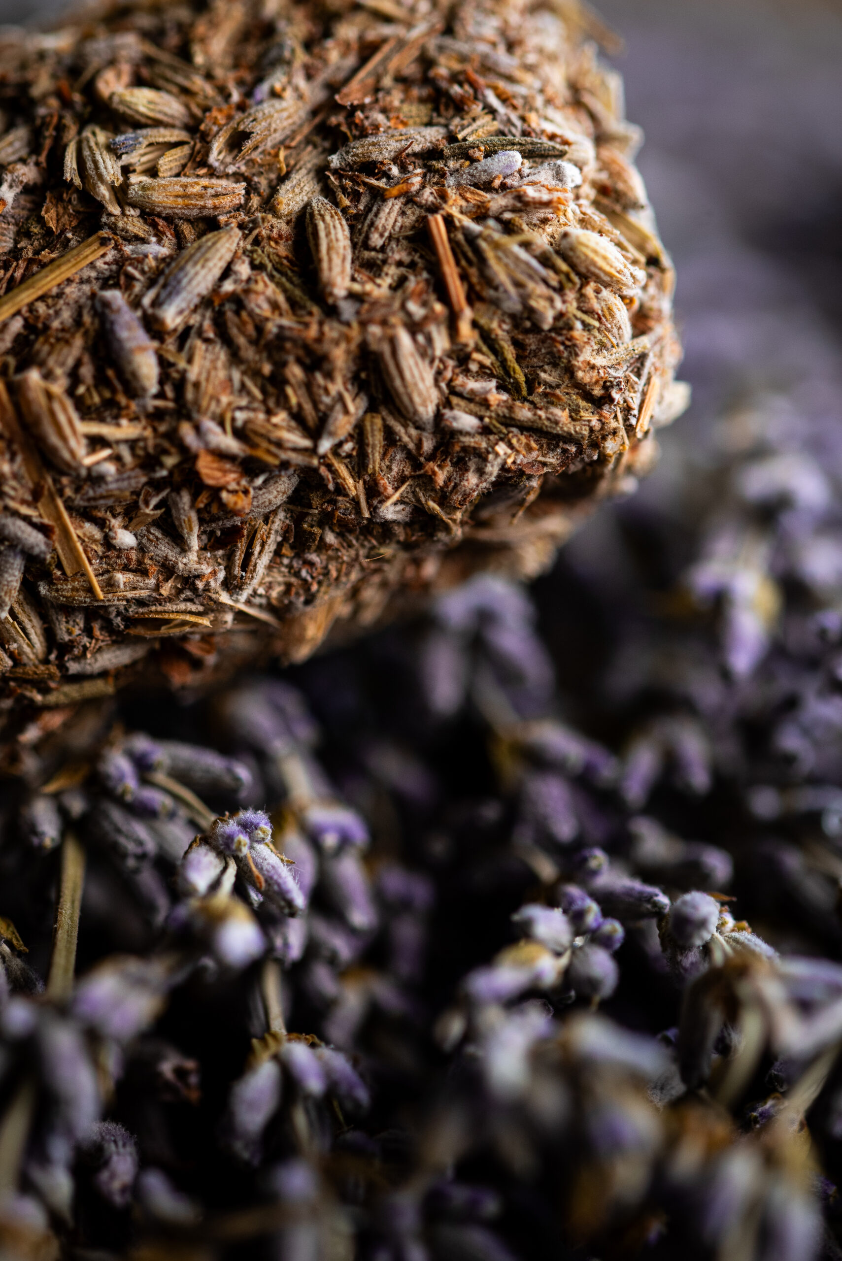 Stick de Palo Santo con Flores de Lavanda de La Patagonia - Imagen 5