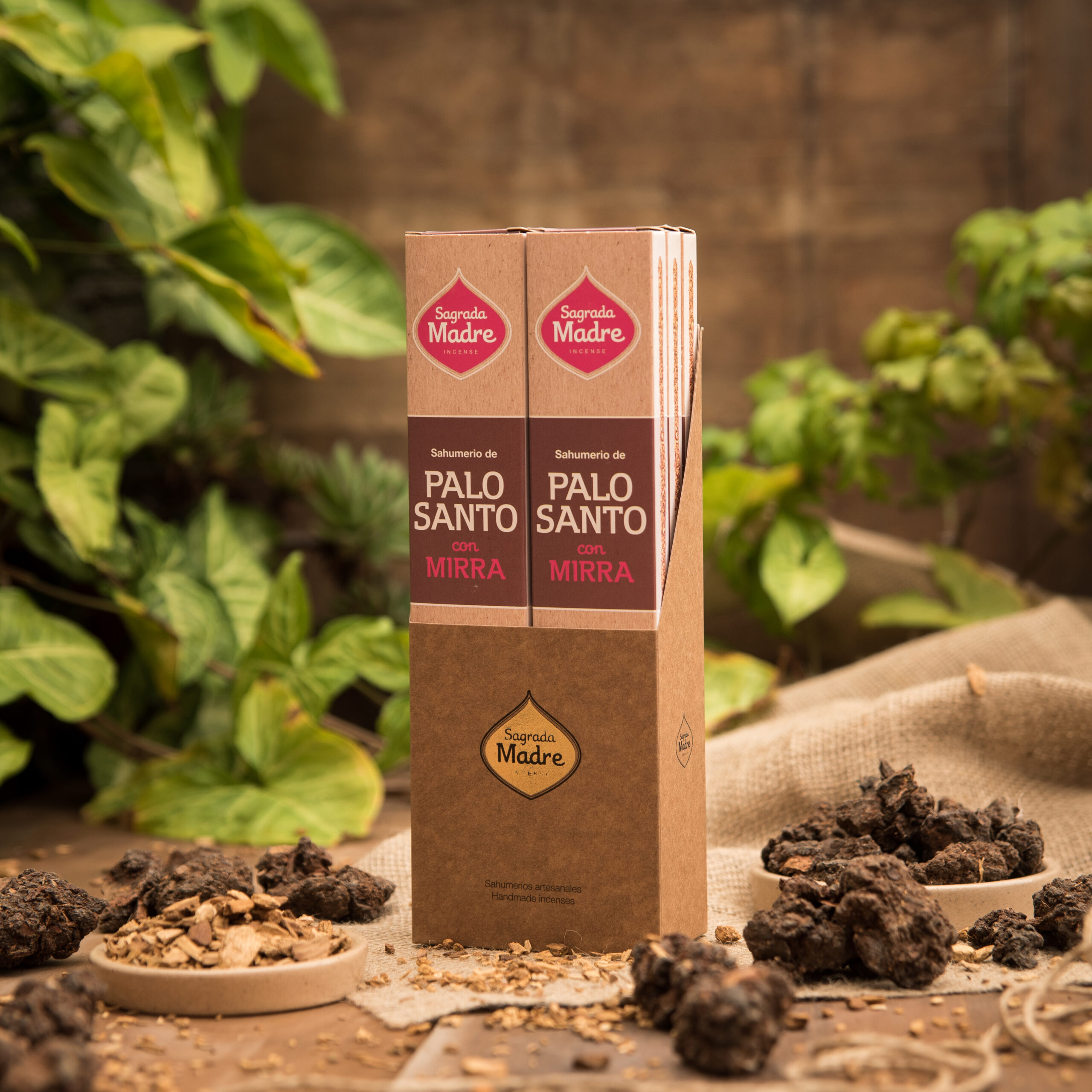 Sahumerio Palo Santo con Resina de Mirra - Imagen 2