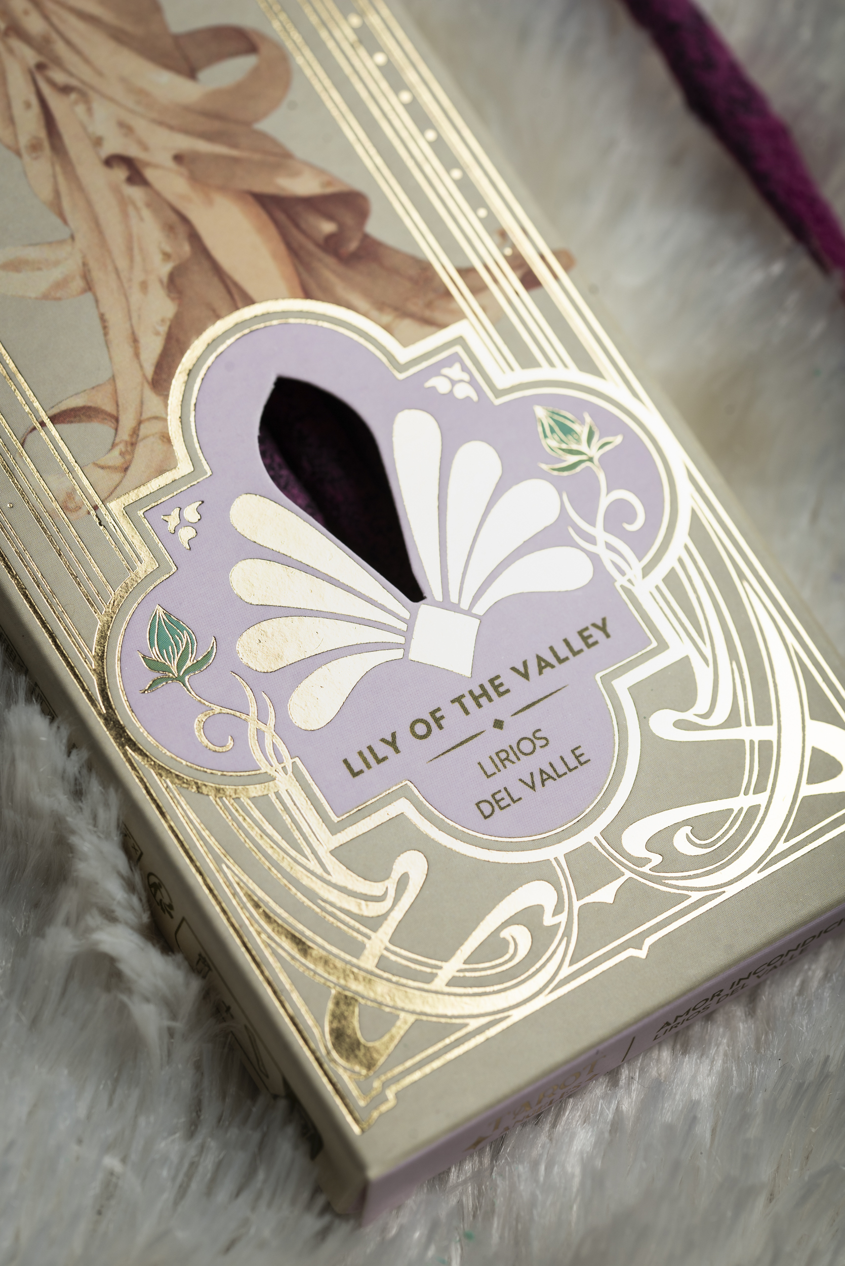 Incienso Tarot Ángeles Amor Incondicional – Lirios del Valle